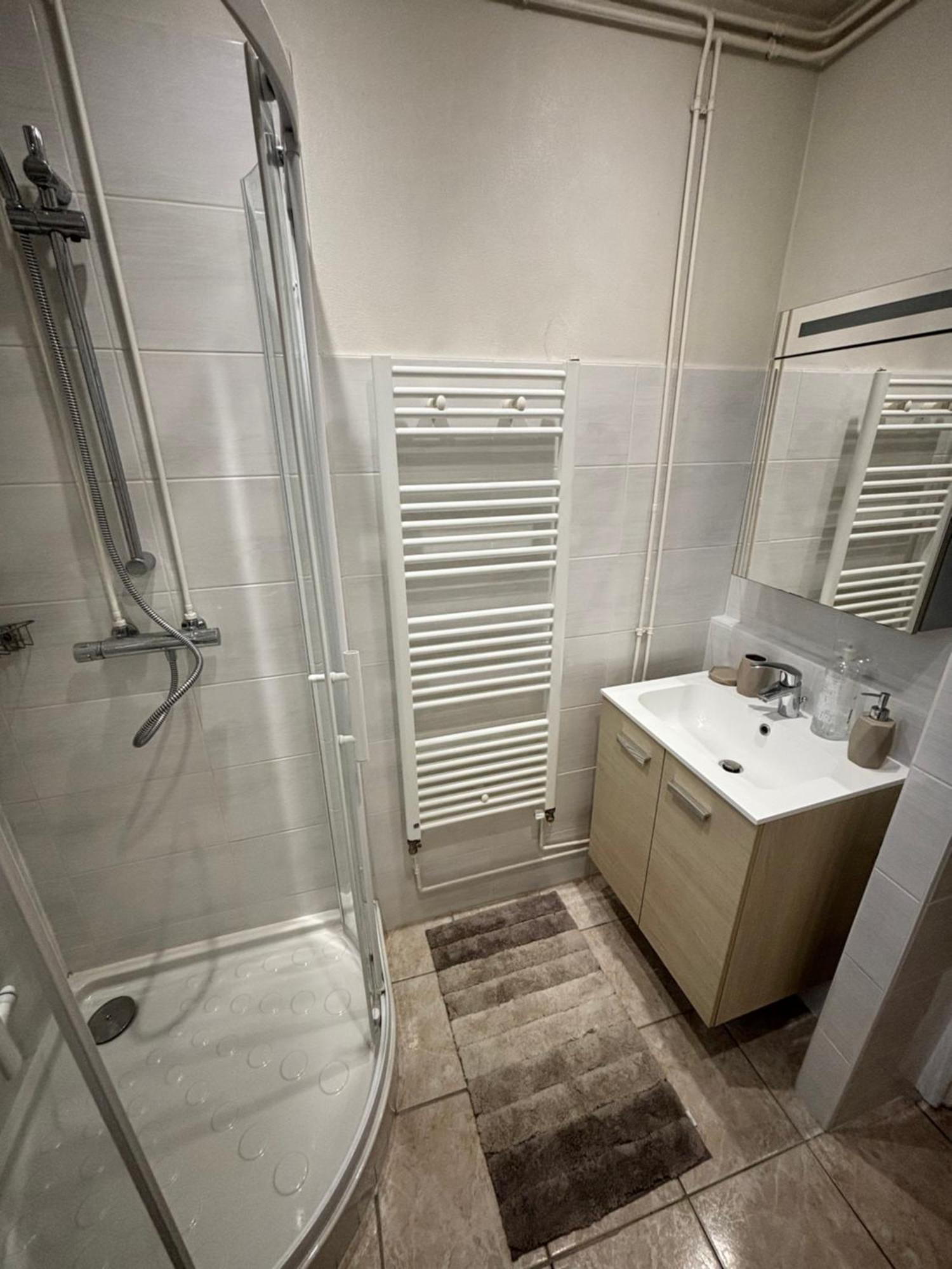Logement Calme + Stationnement Τρουά Εξωτερικό φωτογραφία